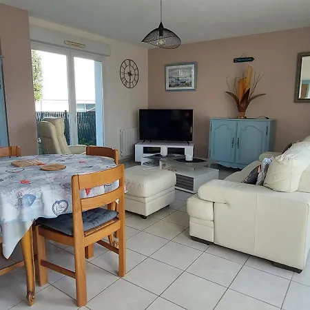 Apartment Maison Avec Jardin Et Terrasse A - Proche Plages Et Commerces - Fr-1-550-62