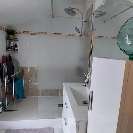 Maison Avec Jardin Et Terrasse A - Proche Plages Et Commerces - Fr-1-550-62 Apartment *