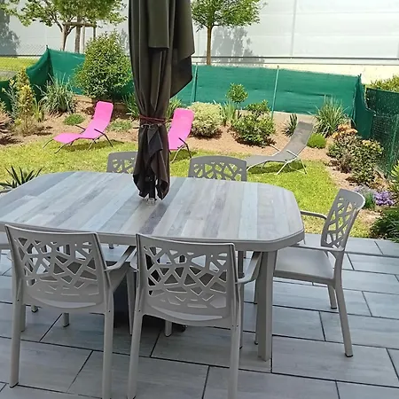 Maison Avec Jardin Et Terrasse A - Proche Plages Et Commerces - Fr-1-550-62 *